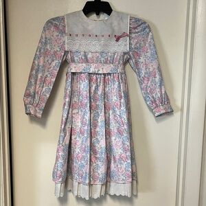 Elegant Floral Kids Dress with Lace Accents